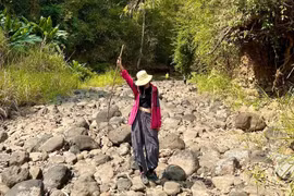 Trekking khám phá vẻ đẹp siêu thực của Bù Gia Mập