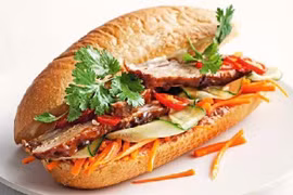 Bánh mì lọt top món ăn đường phố ngon nhất Đông Nam Á