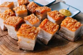 Bí quyết làm thịt ba chỉ quay giòn rụm, ai cũng tấm tắc khen