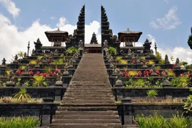 Bali cấm du khách “trong thời kỳ kinh nguyệt” vào đền thờ
