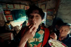 “Giải mã” món ăn mà ca sĩ Tuấn Cry ăn trong MV Bắc Bling