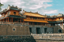 Huế công bố đường dây nóng phục vụ du khách dịp lễ 30/4