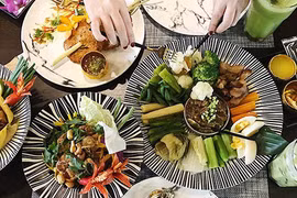 Không cần qua Thái, lượn quận 1 có ngay 6 quán Thái ngon này 