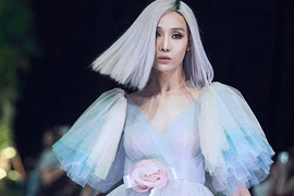 Chân dung chàng người mẫu lưỡng tính gây sốt tại The Face 2018