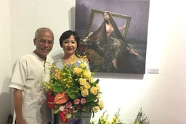 Người mẫu nude chia sẻ bất ngờ về hậu trường 