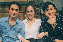 Quỳnh búp bê xinh tươi bên Cảnh ở hậu trường phần ngoại truyện