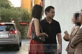 Giữa tin đồn kết hôn, Lan Khuê và Tuấn John đi đặt tiệc cưới?