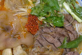 Bún bò giò heo
