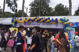 Bôi nhọ hàng loạt ĐH ở Đà Nẵng: Các “tiểu xảo” bẩn mùa tuyển sinh