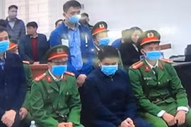 Cựu Chủ tịch UBND Hà Nội Nguyễn Đức Chung bị tuyên án 5 năm tù