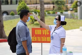 Cận cảnh người trở về từ vùng dịch trở về được xử lý cách ly thế nào?