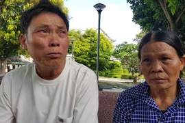 Bi hài dân đi 'hỏi' chế độ mới lộ chuyện có người nhận thay