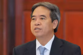 Ông Nguyễn Văn Bình bị Bộ Chính trị kỷ luật cảnh cáo