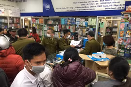 Bán khẩu trang không để bảng giá, một quầy thuốc bị phạt