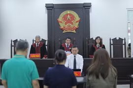 Hoãn tòa phúc thẩm vụ học sinh trường Gateway tử vong trên ô tô