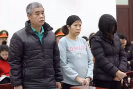 Xét xử vụ bé trai trường Gateway tử vong: Tuyên án 3 bị cáo tổng 51 tháng tù