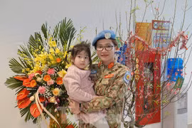 Xúc động tâm sự người lính mũ nồi xanh và hậu phương ngày Tết