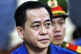 Vũ “nhôm” kéo bao nhiêu quan chức “xuống bùn“