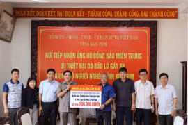 Bí thư Tỉnh ủy Đắk Lắk dẫn đầu đoàn đi thăm, hỗ trợ các tỉnh miền Trung