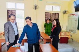 Hải Phòng “hài kịch” điều chuyển nữ Hiệu trưởng vì Corona... làm tân Hiệu trưởng trường khác?!