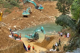 Tìm thấy một thi thể công nhân tại khu vực lòng sông Rào Trăng 3