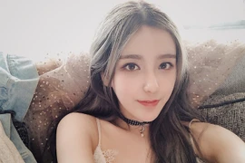 Nữ BLV eSports bị nợ lương, liên tục nhận bình luận tục tĩu