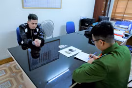 Hải Dương: Bắt giữ quản lý quán karaoke tàng trữ ma túy, súng tự chế