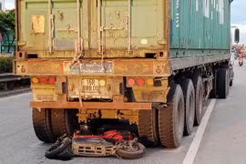 Hải Dương: Va chạm với xe đầu kéo trên QL5, một thanh niên tử vong