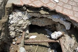 Sở GTVT HN: “Không có việc đổ bê tông mặt cầu bằng xốp“