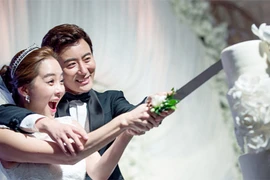 Chae Rim hạnh phúc trong ngày lên xe hoa lần 2