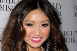 Cô gái gốc H'Mông trở thành "Nữ hoàng Disney"