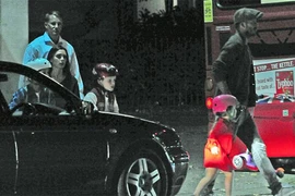 Khoảnh khắc đời thường nhà Beck-Vic