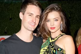 Miranda Kerr chỉ sinh thêm con khi danh chính ngôn thuận