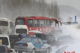 Tai nạn khủng khiếp vì tuyết dày ở Trung Quốc