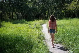 Đừng biến em thành người thứ ba