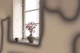 Anh ạ, về thôi! Đừng để em một mình