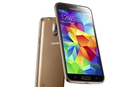 Chiêm ngưỡng Samsung Galaxy S5 vàng siêu độc của Vodafone