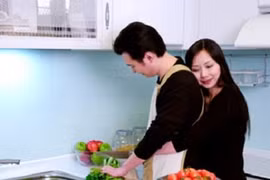 Khi chồng gặp khó