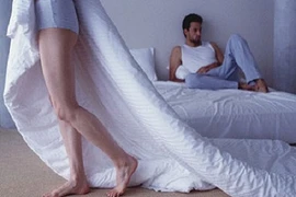 Tân hôn hào hứng, chồng thú nhận vô sinh