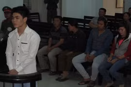 5 người vào tù chỉ vì... một bài hát