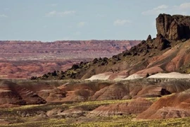 Những sa mạc chết chóc mà... tuyệt đẹp 