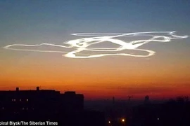 Hình khối bí ẩn xuất hiện trên bầu trời Siberia
