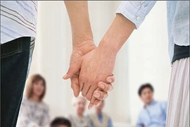 Hồi hộp ra mắt gia đình người yêu dịp Tết