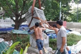 Tu bổ chùa Thổ Hà Bắc Giang, vỡ bia đá cổ: Trách nhiệm ai?