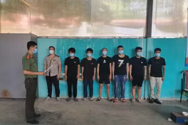 Nhồi người vào thùng xe tải để nhập cảnh trái phép