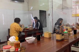 Nhà hàng, quán ăn tại Hà Nội có thể mở cửa lại vào tuần tới?