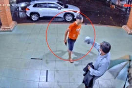 Vì sao đại úy công an ở Lâm Đồng chĩa súng vào 2 nhân viên y tế?