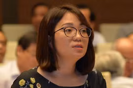 ĐBQH Phạm Thị Minh Hiền: “Sự cố xã hội hóa sách giáo khoa là bài học cay đắng“