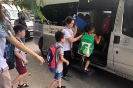 Trẻ Hà Nội về quê bị kẹt lại do COVID -19 sẽ học thế nào?