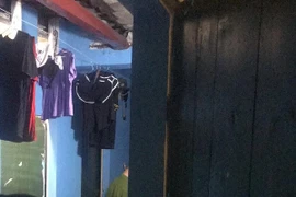 Mâu thuẫn với bạn gái, nam thanh niên dùng dao tự đâm chết mình